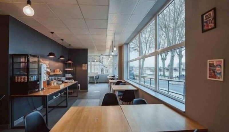 Imagen del bar/restaurante del ZENAO NEVERS QUAI DE LOIRE. Foto 5
