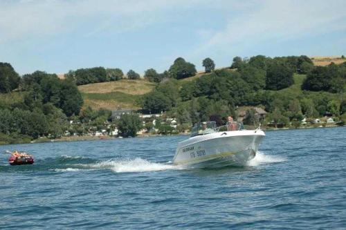 Imagen general del ZEcamping 4 &eacute;toiles chiens accept&eacute;s tennis piscine chauff&eacute;e. Foto 8