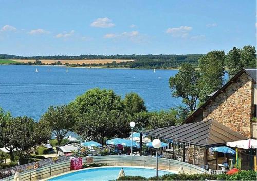 Imagen general del ZEcamping 4 &eacute;toiles chiens accept&eacute;s tennis piscine chauff&eacute;e. Foto 13