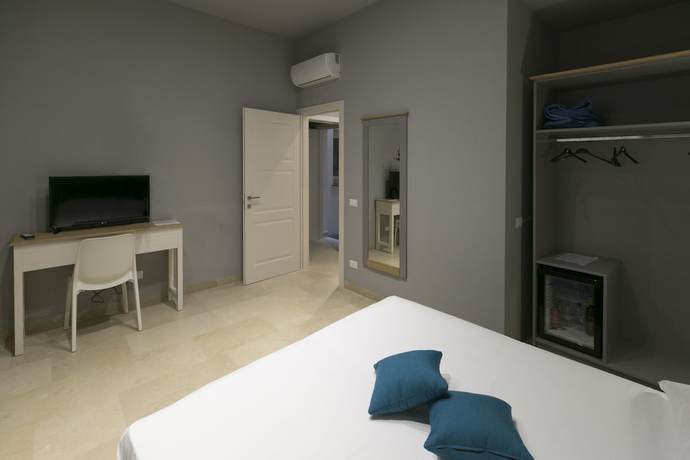 Imagen de la habitación del ZIBIBBO SUITES and ROOMS - Aparthotel in Centro Storico a Trapani. Foto 2