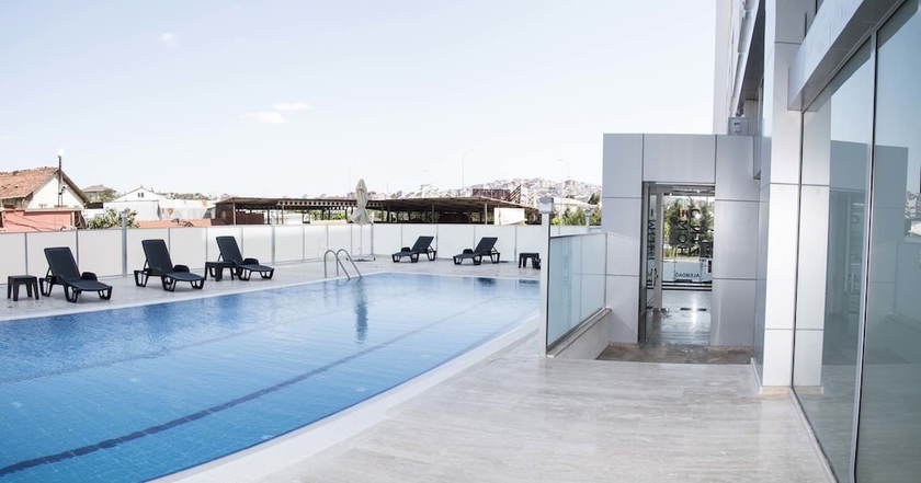 Imagen de la piscina del ZİN D Home Alemdağ Suit. Foto 18