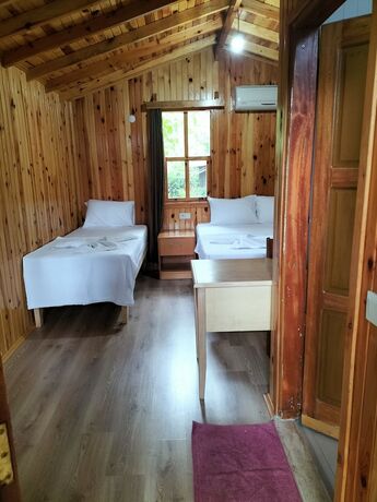 Imagen de la habitación del Zakkum Pansiyon. Foto 17