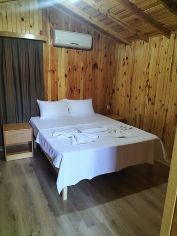 Imagen de la habitación del Zakkum Pansiyon. Foto 18