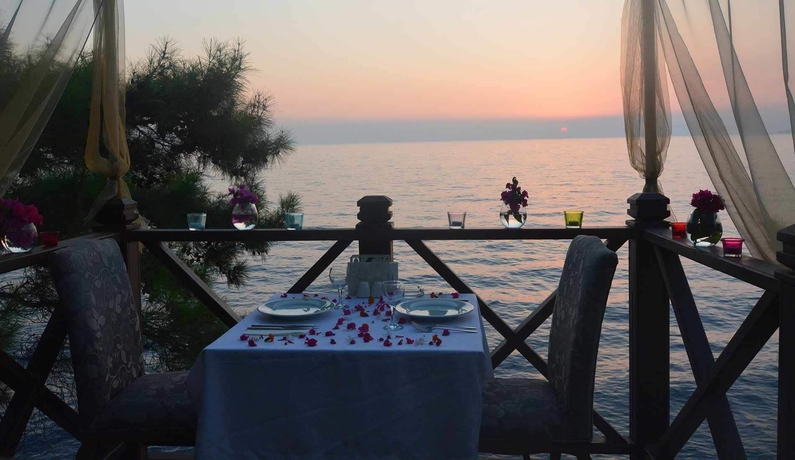 Imagen del bar/restaurante del Zakros Hotel Lykia - Adults Only. Foto 5