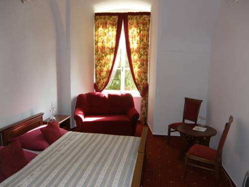 Imagen de la habitación del Zamek Cerveny Hradek. Foto 2