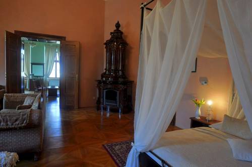 Imagen de la habitación del Zamek Cerveny Hradek. Foto 11