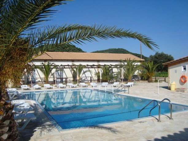 Imagen de la piscina del Zantegarden. Foto 16