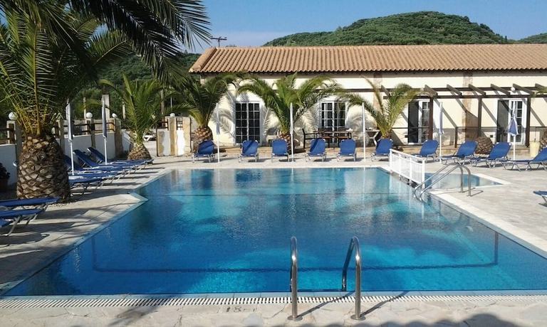 Imagen de la piscina del Zantegarden. Foto 17