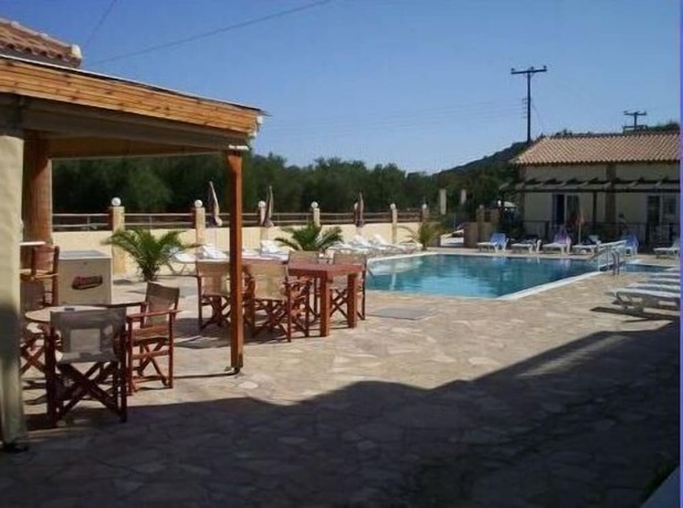 Imagen de la piscina del Zantegarden. Foto 19