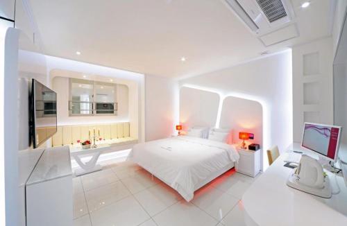 Imagen de la habitación del Zara Hotel Peace Square. Foto 14