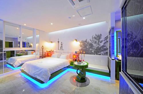 Imagen de la habitación del Zara Hotel Peace Square. Foto 16