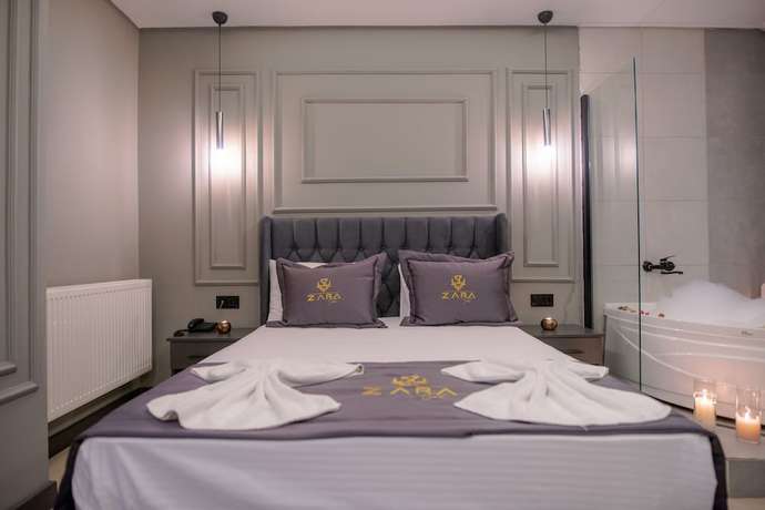 Imagen de la habitación del Zara Suit. Foto 4