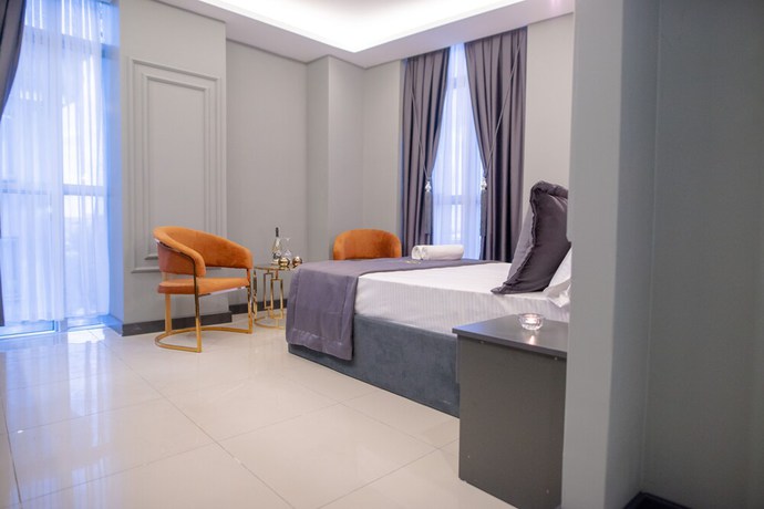 Imagen de la habitación del Zara Suit. Foto 10