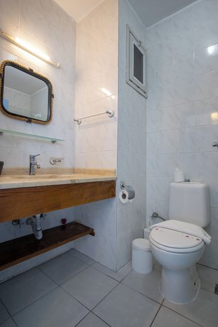 Imagen de la habitación del Zemda Hotel Gumusluk. Foto 9