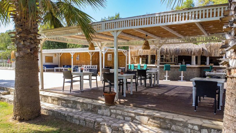 Imagen del bar/restaurante del Zemda Hotel Gumusluk. Foto 8
