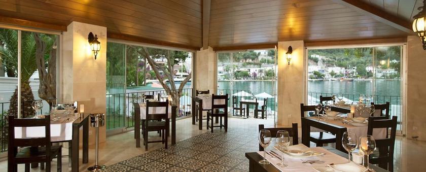 Imagen del bar/restaurante del Zena Hotel Bodrum. Foto 2