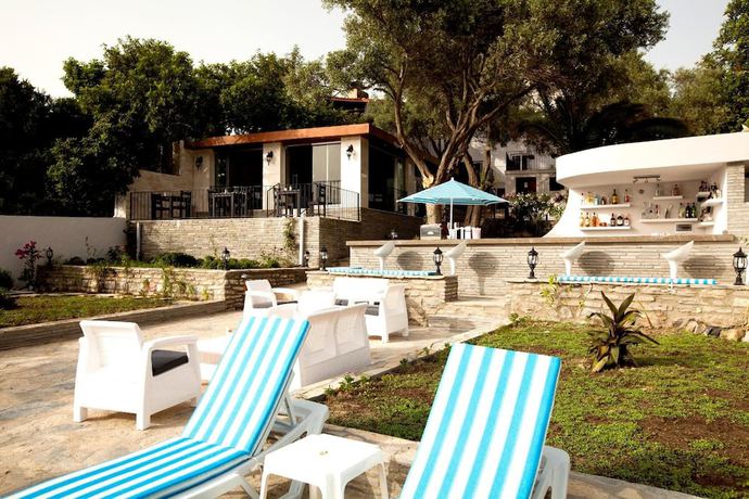 Imagen de la piscina del Zena Hotel Bodrum. Foto 17
