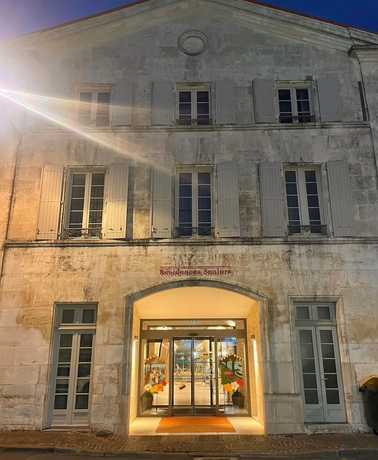 Imagen general del Zenao Appart\'h&ocirc;tels Cognac. Foto 3