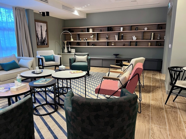 Imagen de los interiores del Zenao Appart\'h&ocirc;tels Issy-les-Moulineaux. Foto 12