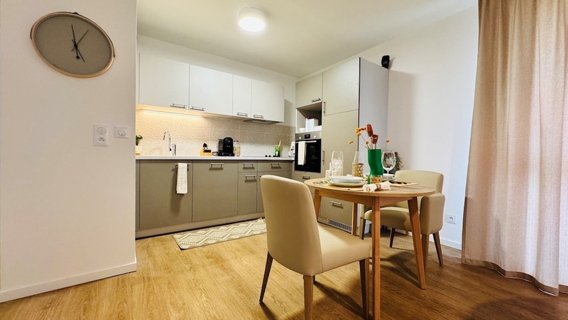 Imagen de la habitación del Zenao Appart\'h&ocirc;tels Plaisir. Foto 6