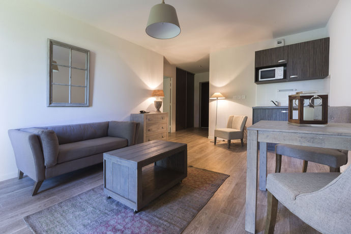 Imagen de los exteriores del Zenao Appart'hotel Nevers. Foto 12