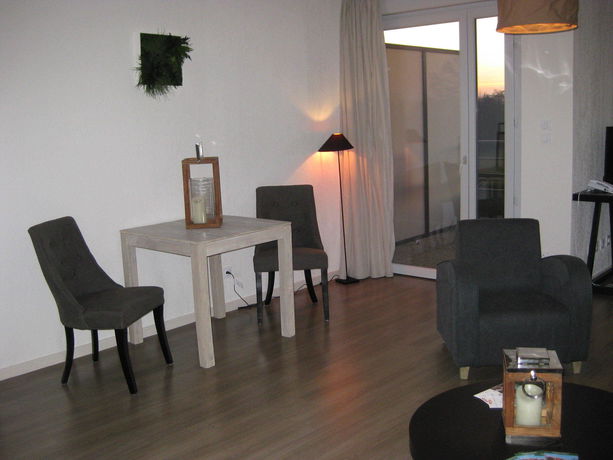 Imagen de los interiores del Zenao Appart'hotel - Yzeure. Foto 10