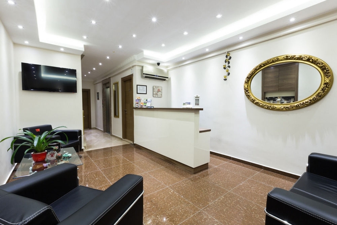 Imagen de los interiores del Zendy Suite Hotel. Foto 13