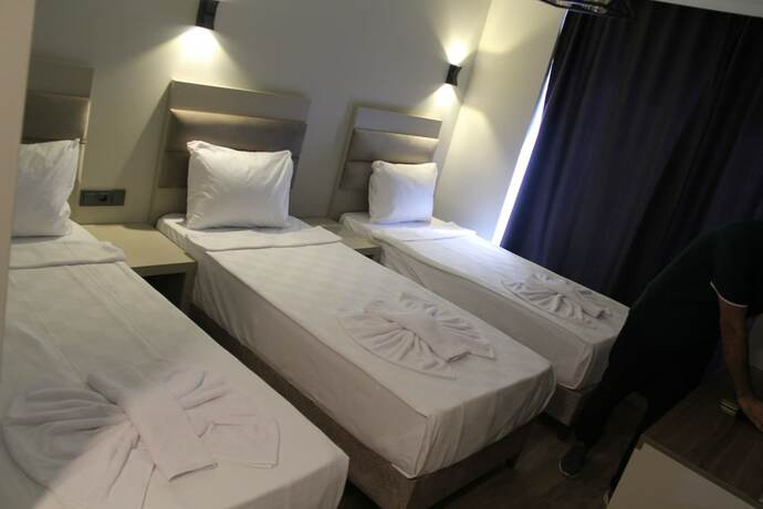 Imagen de la habitación del Zenia Otel. Foto 16