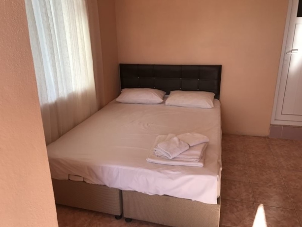 Imagen de la habitación del Zeytin Otel Altinoluk. Foto 8