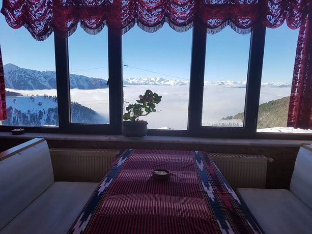 Imagen del bar/restaurante del Zigana Gumuskayak Yaylakent Hotel. Foto 4