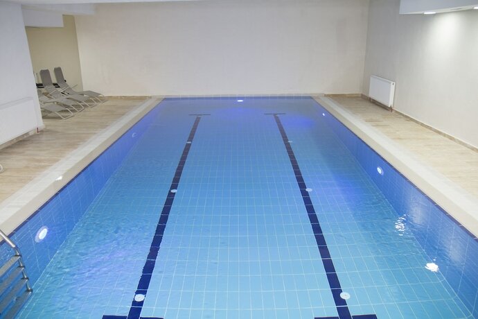 Imagen de la piscina del Zin D Home Dudullu Suits. Foto 27