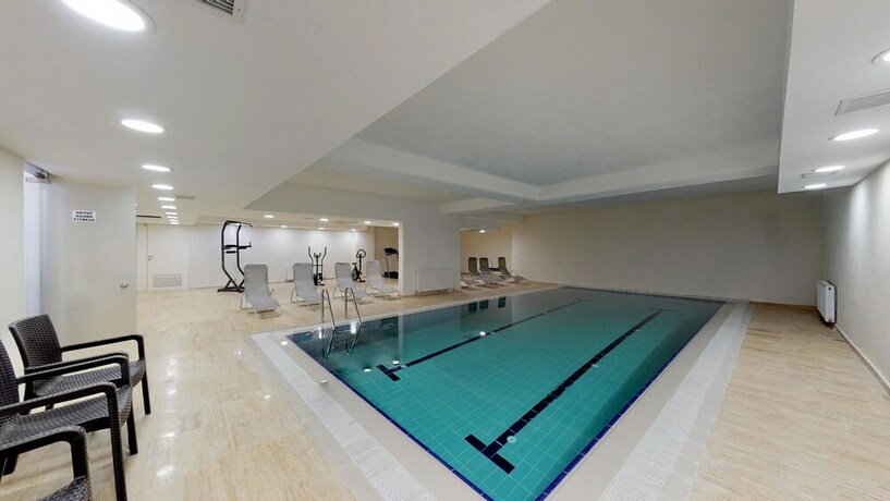 Imagen de la piscina del Zin D Home Dudullu Suits. Foto 30
