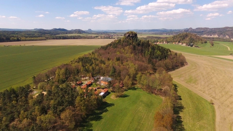 Imagen de los exteriores del ZirkelsteinResort. Foto 17