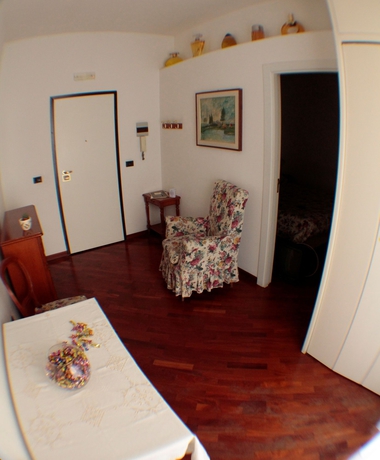 Imagen de los interiores del Zodiacus. Foto 10