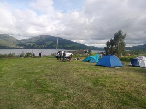 Imagen general del Zona De Camping Pachamam&aacute; de la Monta&ntilde;a Represa del Neusa. Foto 11