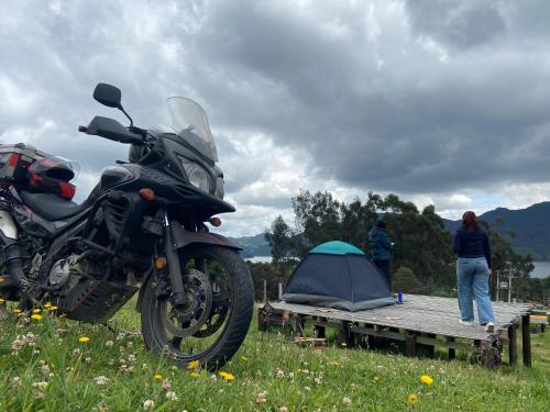 Imagen general del Zona De Camping Pachamam&aacute; de la Monta&ntilde;a Represa del Neusa. Foto 17