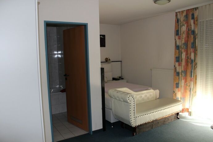 Imagen de la habitación del Zum Goldenen Wagen. Foto 19