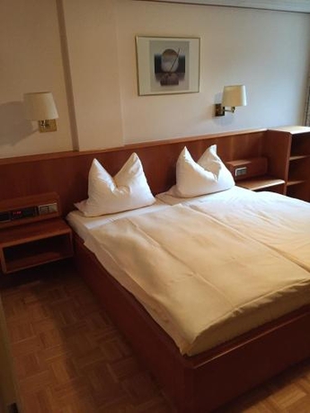 Imagen de la habitación del Zum H&auml;uschen-domblick-messe-hotel. Foto 10
