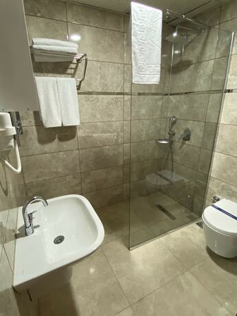 Imagen de la habitación del Zumrut Palas Hotel. Foto 17