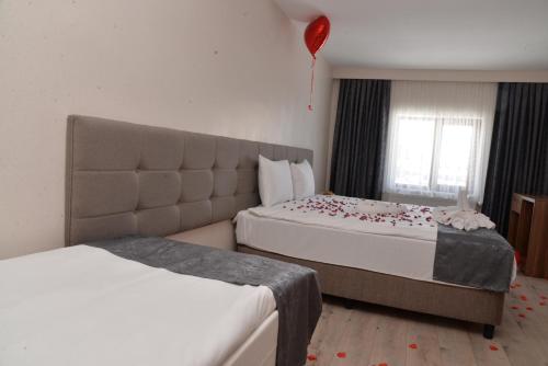 Imagen general del Z&uuml;mr&uuml;t Palas Otel. Foto 9