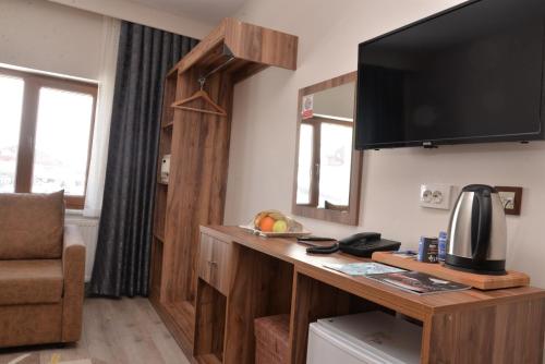 Imagen general del Z&uuml;mr&uuml;t Palas Otel. Foto 10
