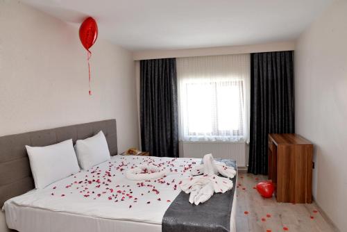 Imagen general del Z&uuml;mr&uuml;t Palas Otel. Foto 14