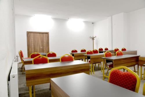 Imagen general del Z&uuml;mr&uuml;t Palas Otel. Foto 16