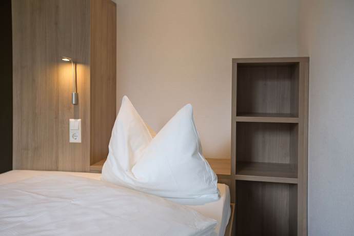 Imagen de la habitación del a2 HOTELS DENKENDORF. Foto 11