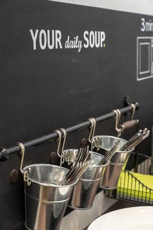 Imagen del bar/restaurante del a2 HOTELS DENKENDORF. Foto 7