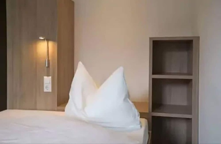 Imagen de la habitación del a2 Hotels Wernau. Foto 12