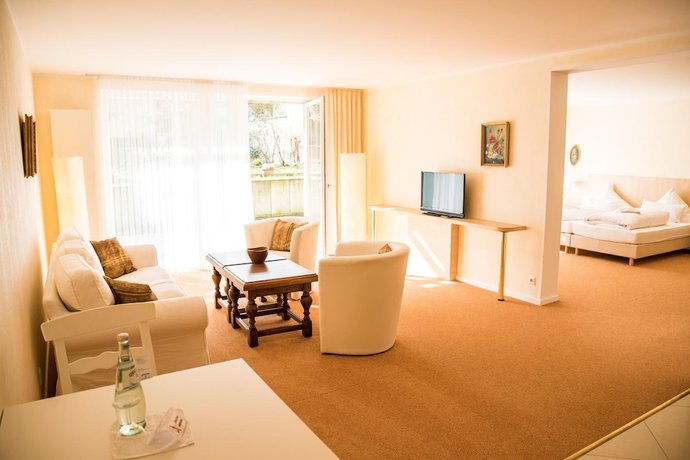 Imagen de la habitación del airhotel ROYAL. Foto 4