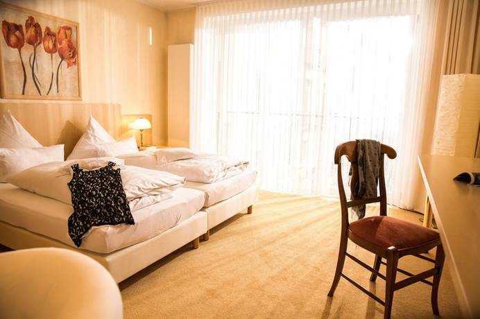 Imagen de la habitación del airhotel ROYAL. Foto 6