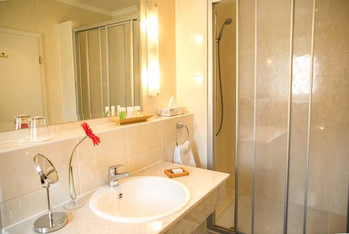 Imagen de la habitación del airhotel ROYAL. Foto 9