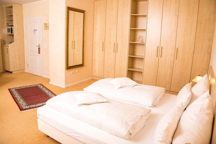 Imagen de la habitación del airhotel ROYAL. Foto 12